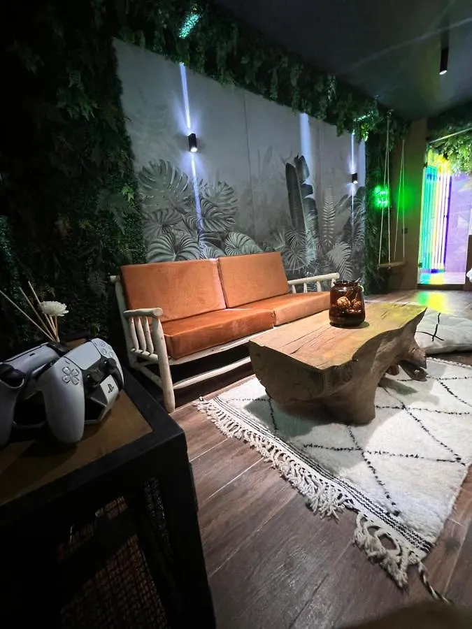 Jungle Au Centre De Marrakech Avec Jacuzzi ! Bed & Breakfast Marrakesh Morocco