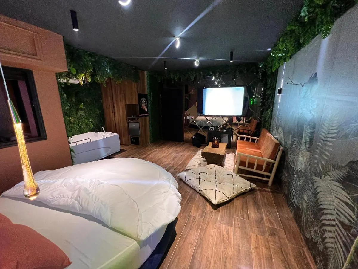 Jungle Au Centre De Marrakech Avec Jacuzzi ! Bed & Breakfast Marrakesh Morocco