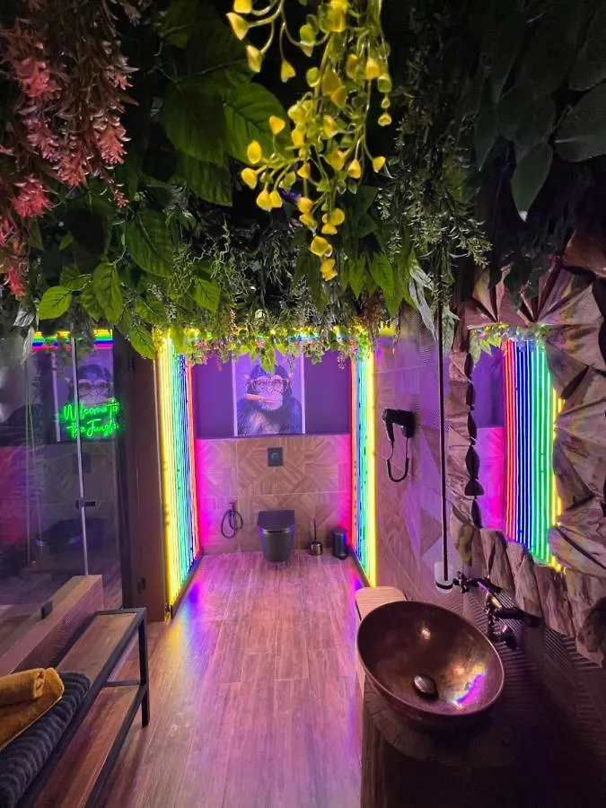 Jungle Au Centre De Marrakech Avec Jacuzzi ! Bed & Breakfast Marrakesh 0*,